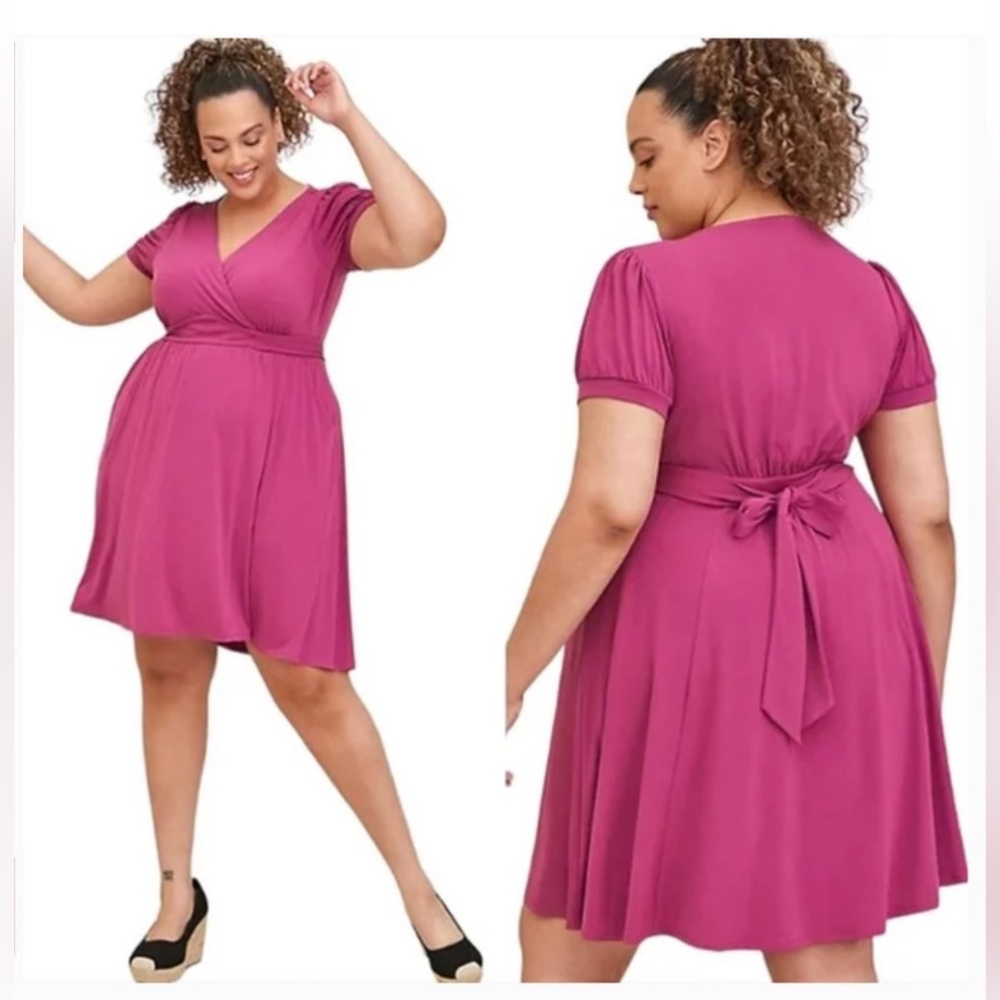 🔥 Torrid Mini Studio Knit Surplice Purple Dress size 4X size 26 with pocket NWT - Picture 1 of 7